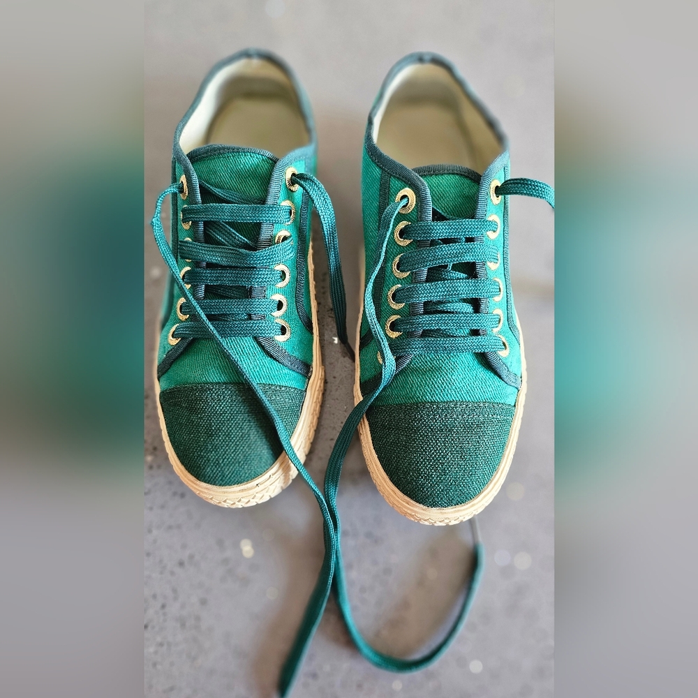 Chanel Sneaker Made In Italy💚 - Picture 8 of 17